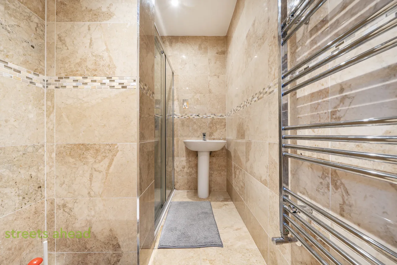 Selsdon Road, South Croydon, CR2, photo 6