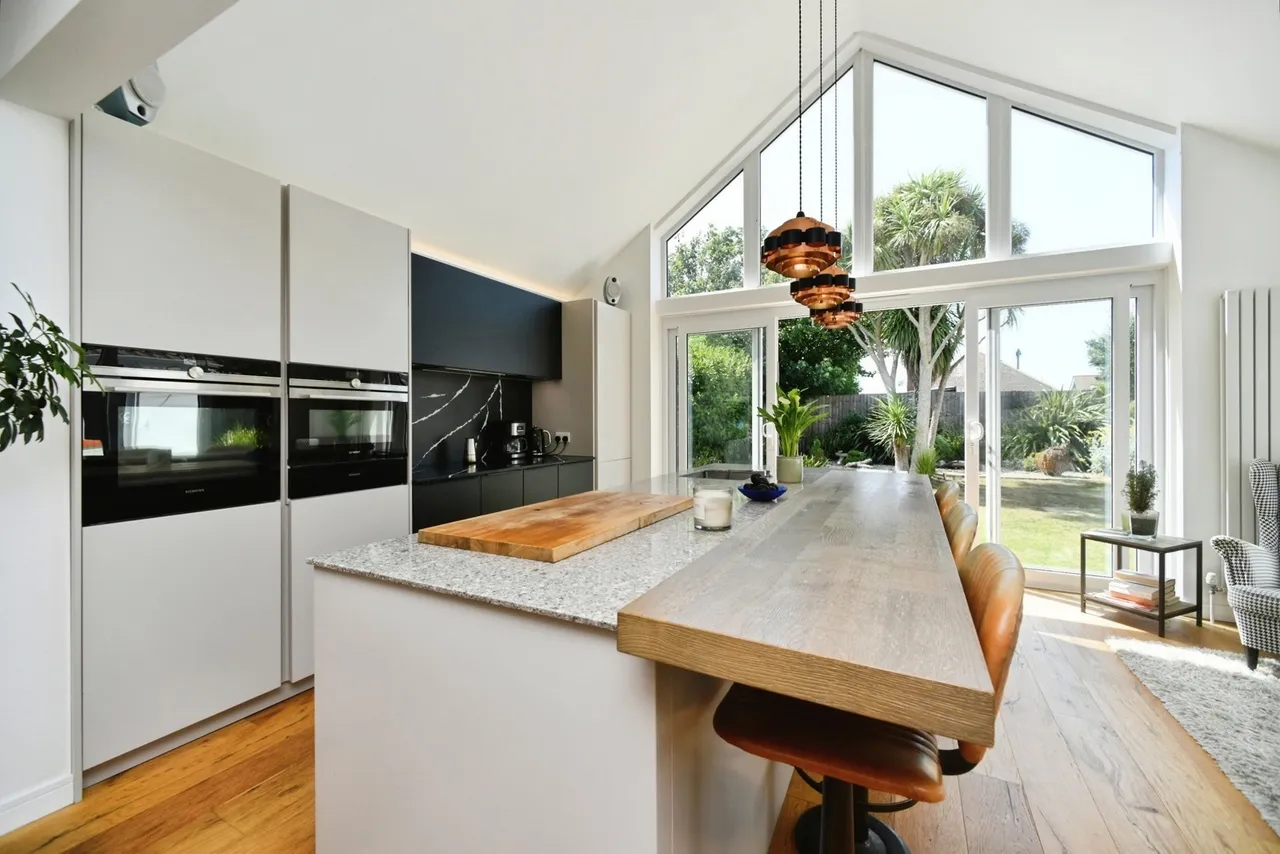 Edith Avenue, Peacehaven, BN10, photo 2