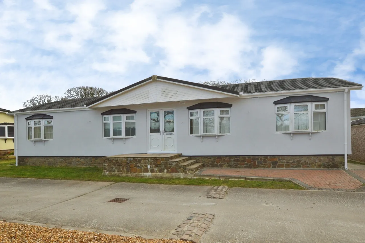 2 bed property for sale, Four Seasons Village, Winkleigh, EX19
