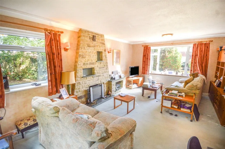 with 4 bedrooms in Takeley, Bishop's Stortford, CM22, photo 2