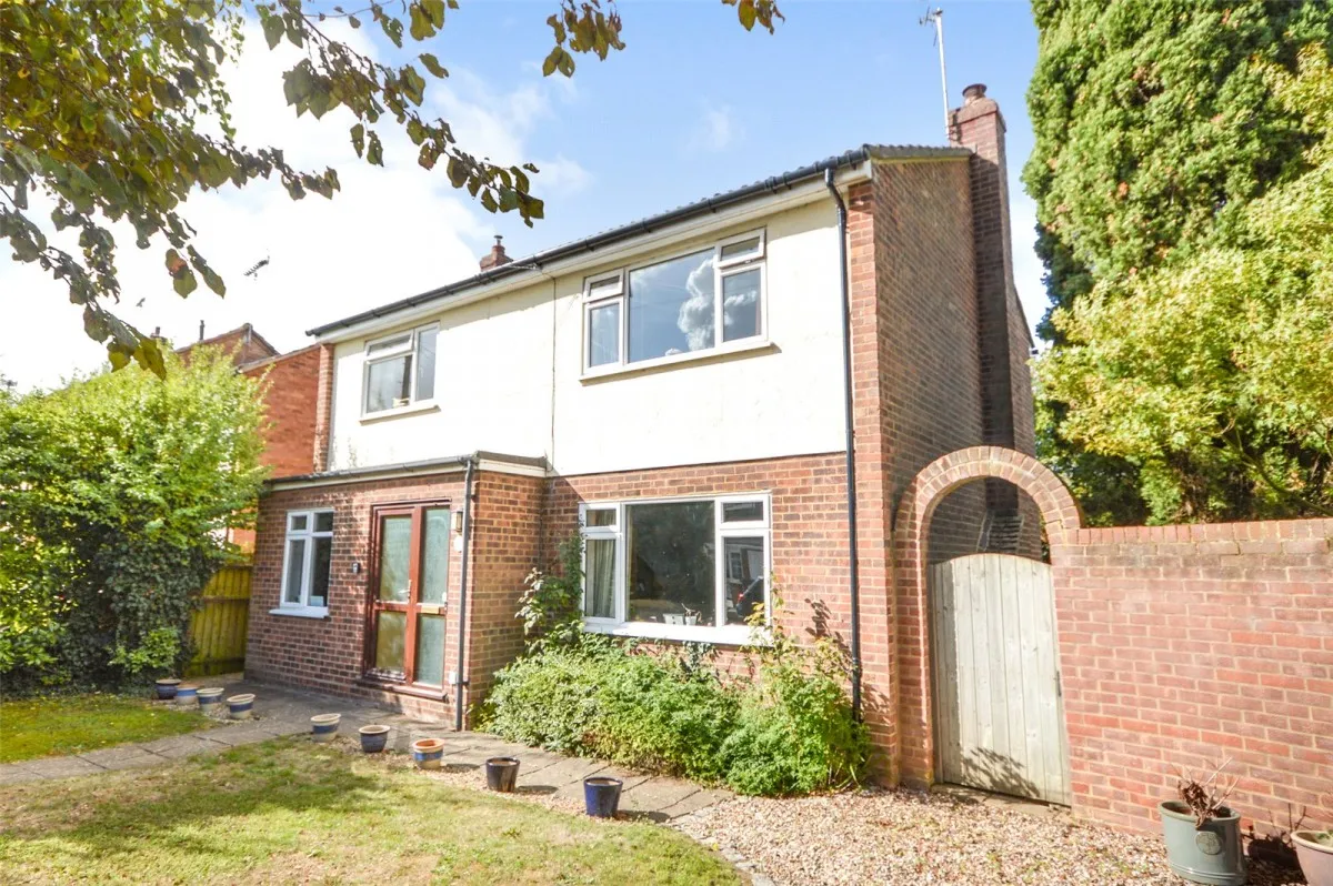 4 bed house for sale, with 4 bedrooms in Takeley, Bishop's Stortford, CM22