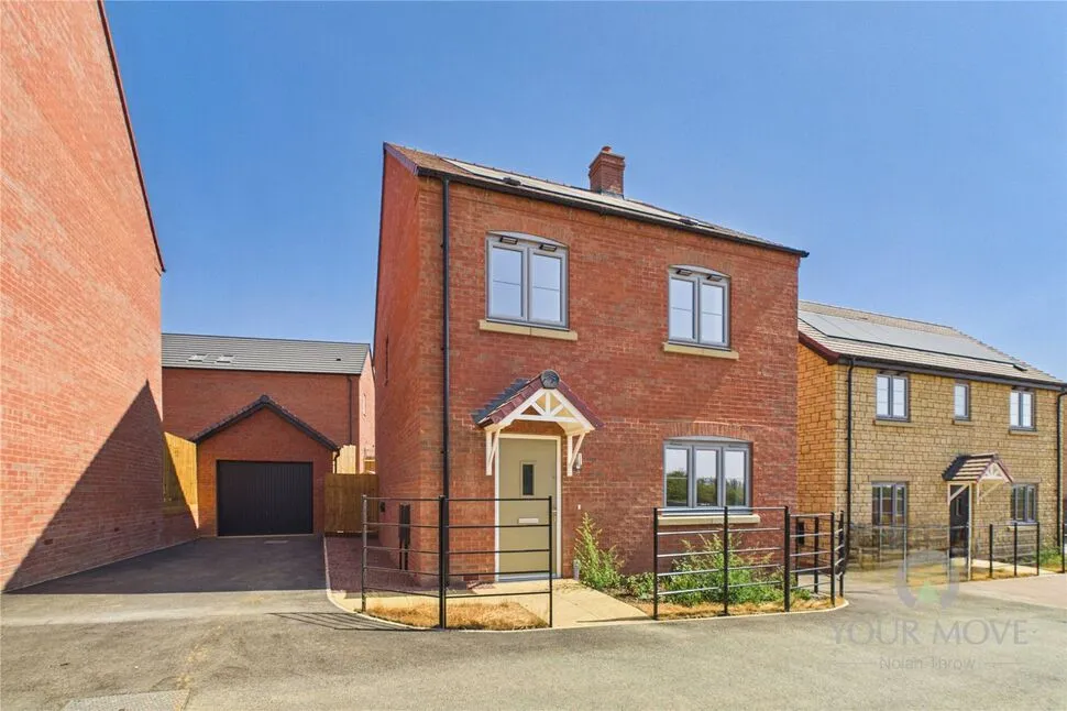 4 bed house for sale — Lowther Place, Kettering, Northamptonshire, NN16