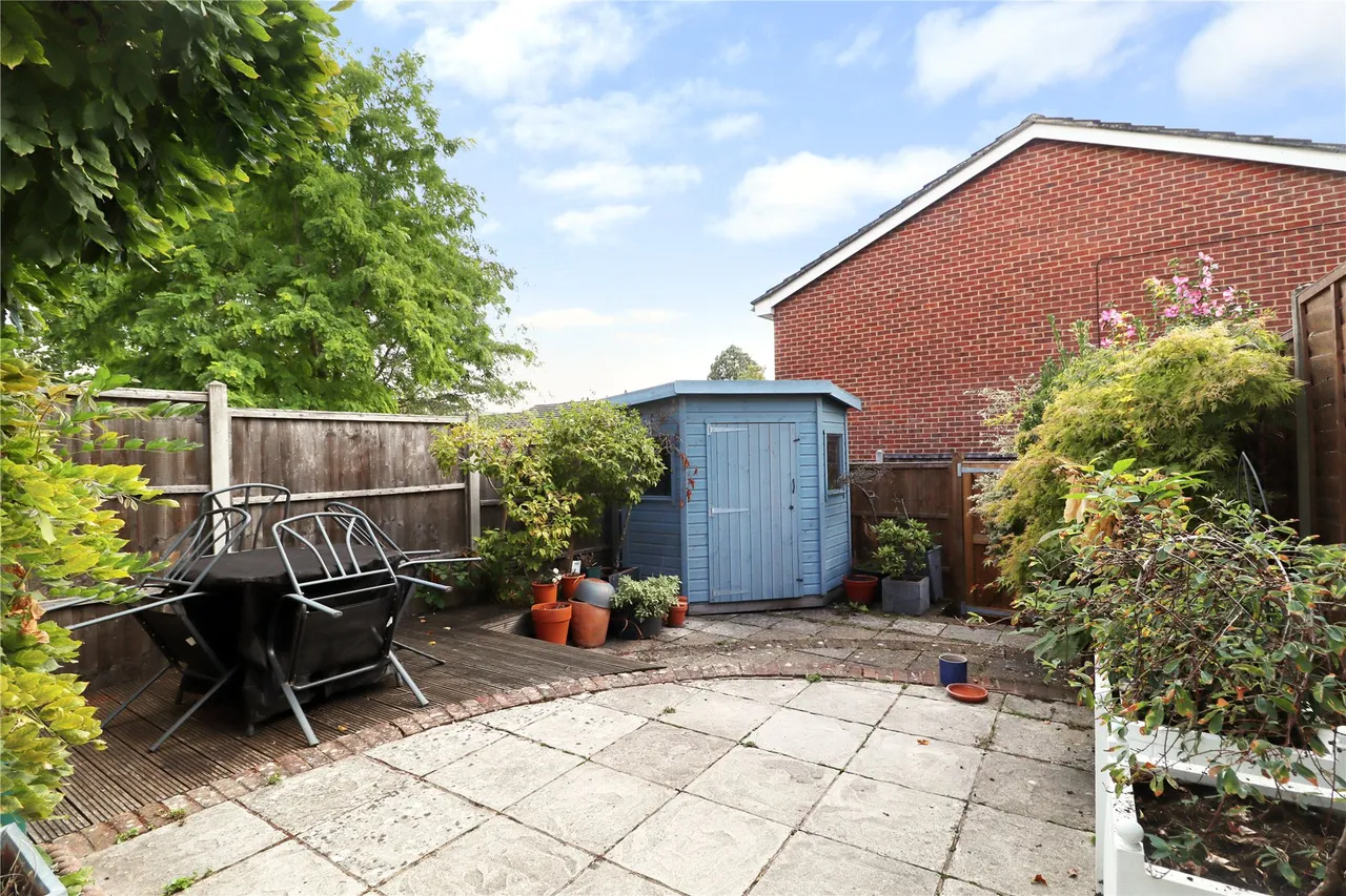 Tamerton Square, Woking, GU22, photo 23