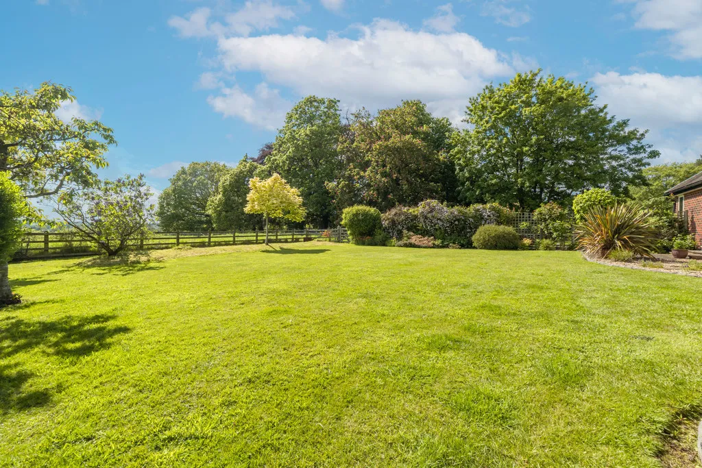 Brocksford Park House, Brocksford, photo 19