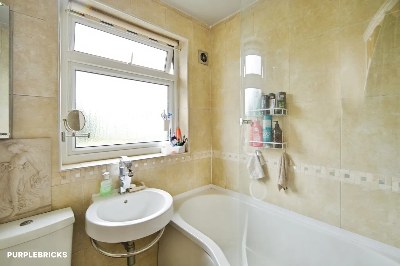 Churchbury Lane, Enfield, EN1, photo 17