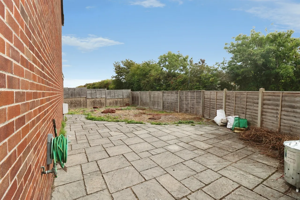Cedar Close, Patchway, BS34, photo 3