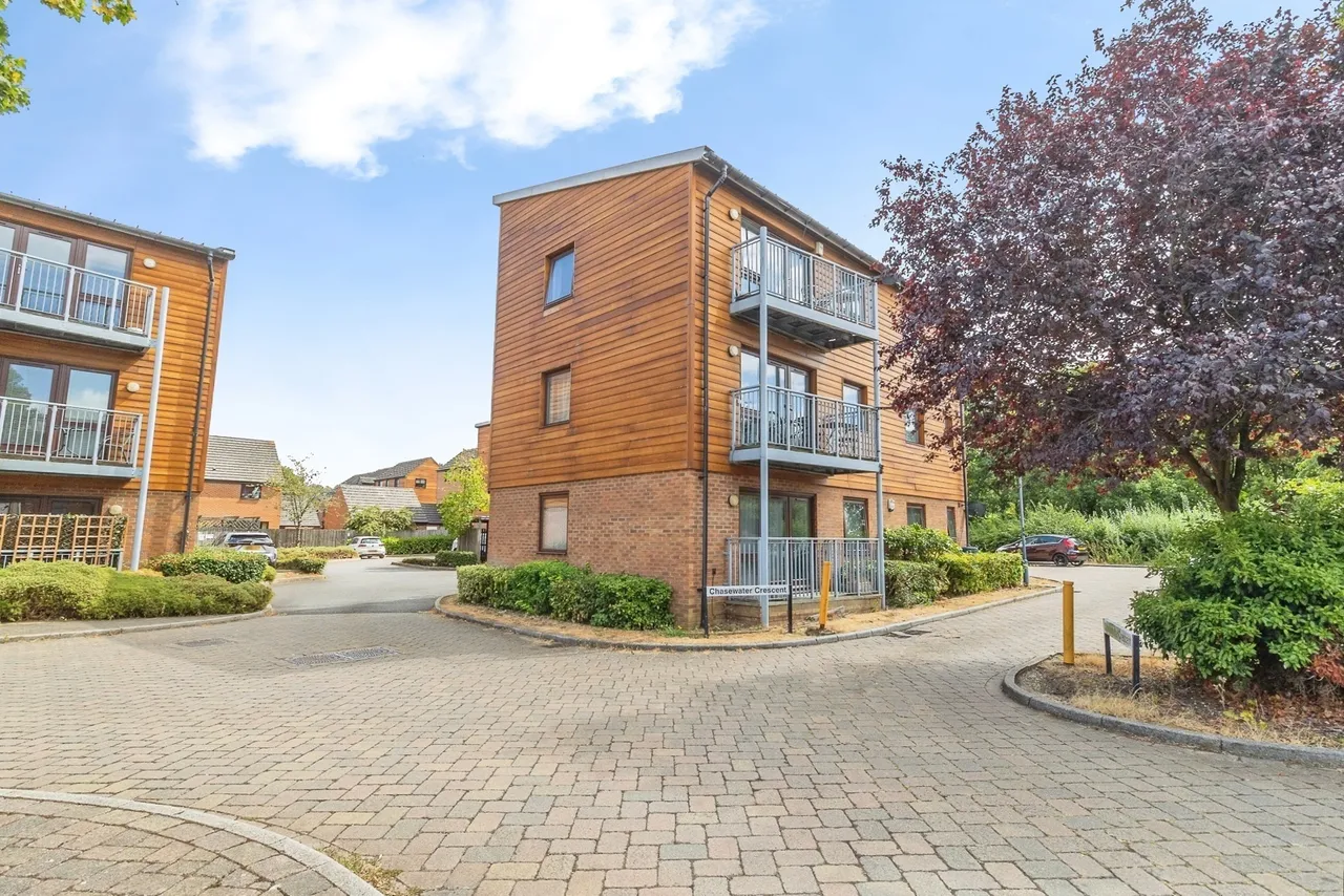 Chasewater Crescent, Broughton, MK10, photo 16