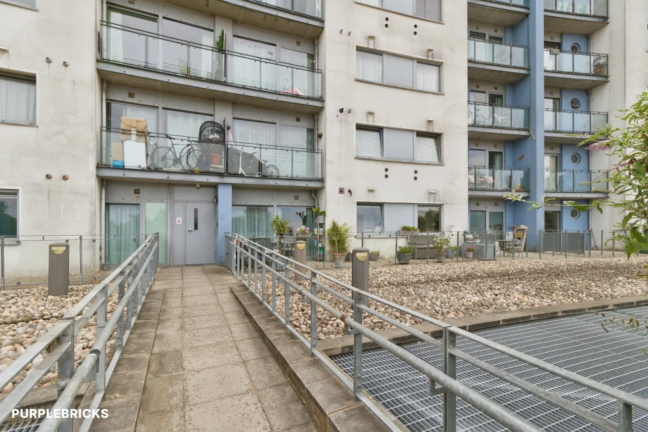 Tideslea Path, Thamesmead, SE28, photo 27