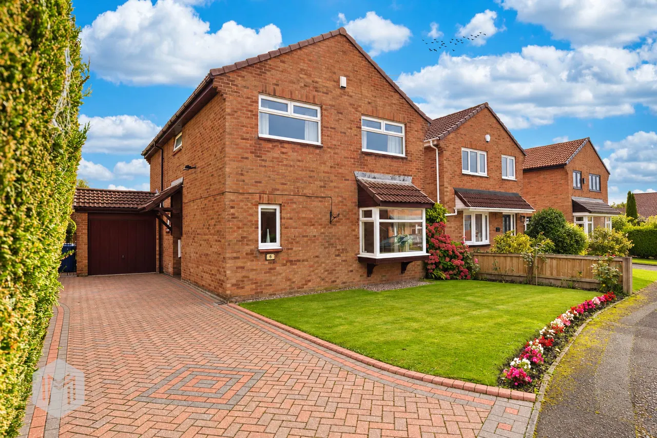 4 bed house for sale, Ashcombe Drive, Radcliffe, M26