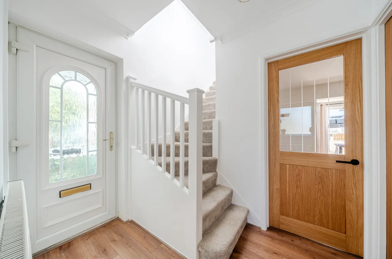 Mousehole Lane, Midanbury, SO18, photo 8