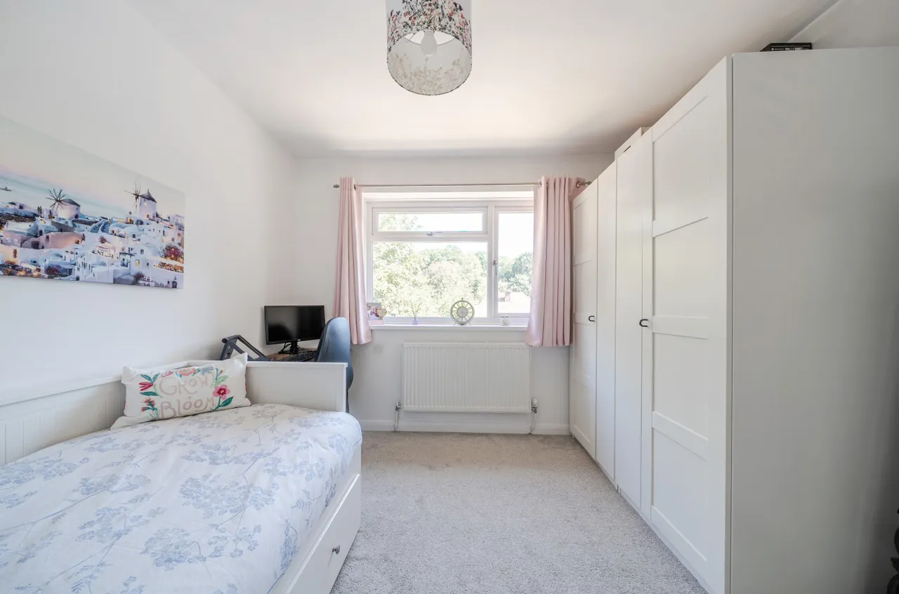 Mousehole Lane, Midanbury, SO18, photo 10