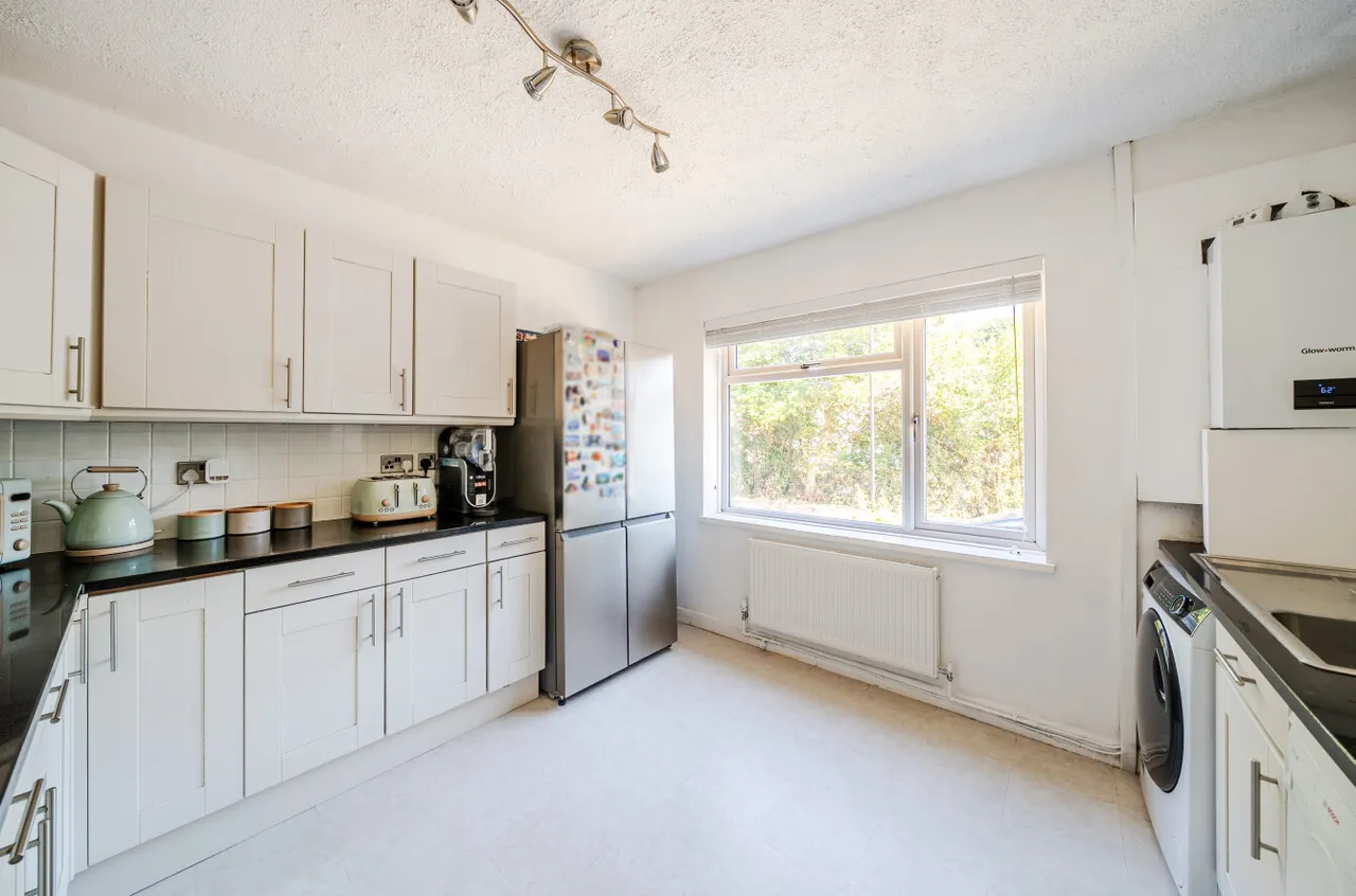 Mousehole Lane, Midanbury, SO18, photo 6