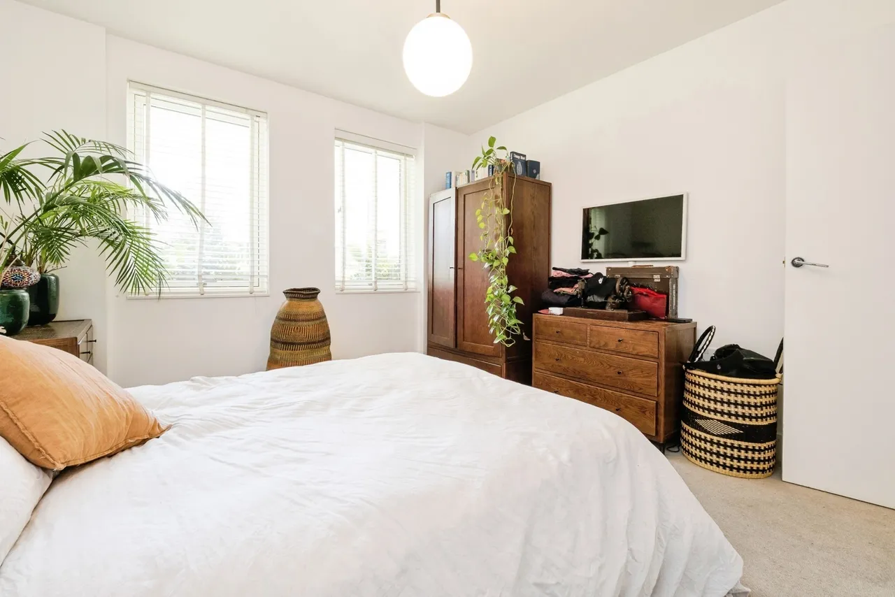 Kempton Mews, East Ham, London, E6, photo 5