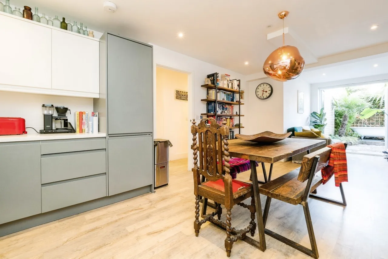 Kempton Mews, East Ham, London, E6, photo 11