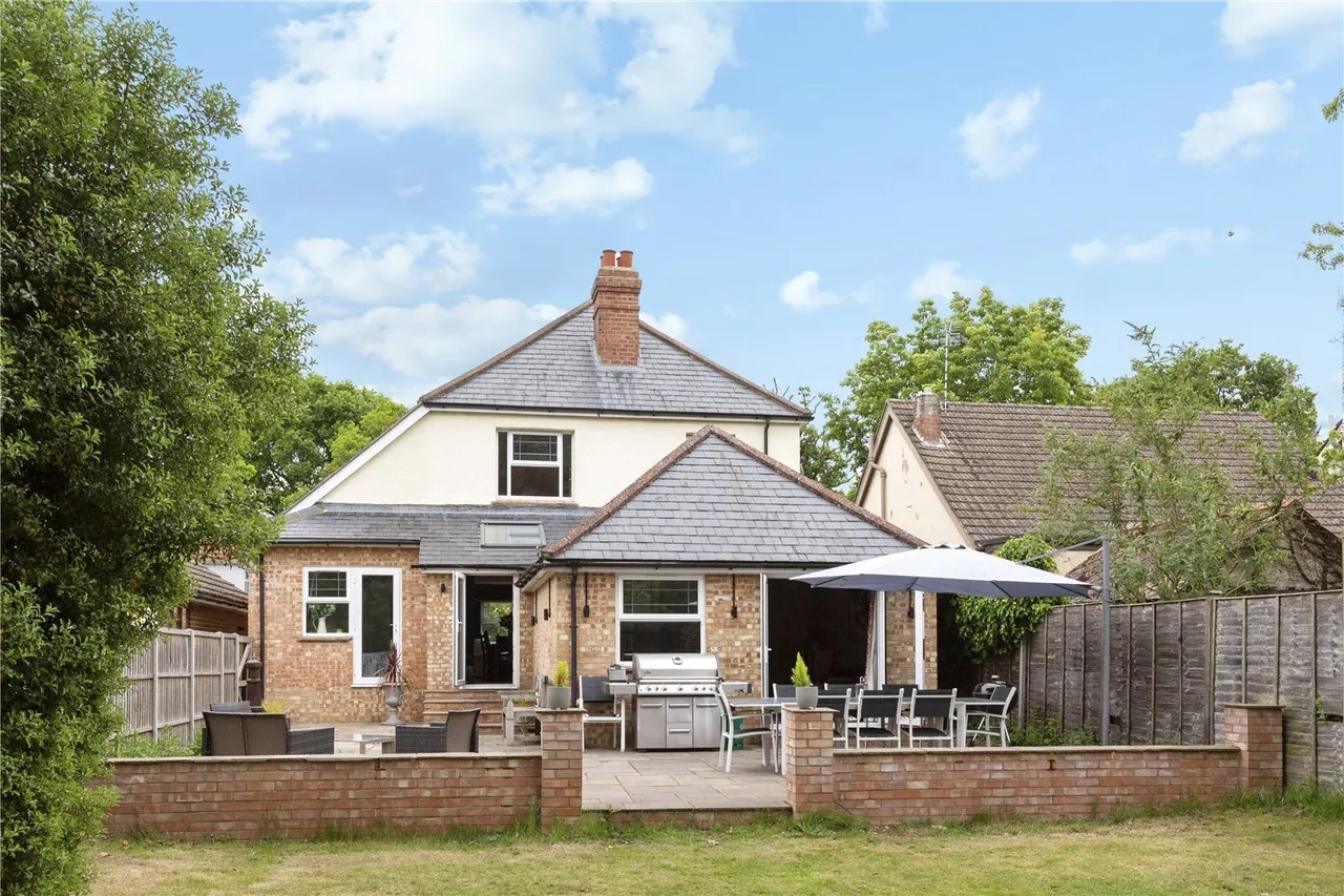4 bed house for sale, Coleford Bridge Road, Camberley, GU16