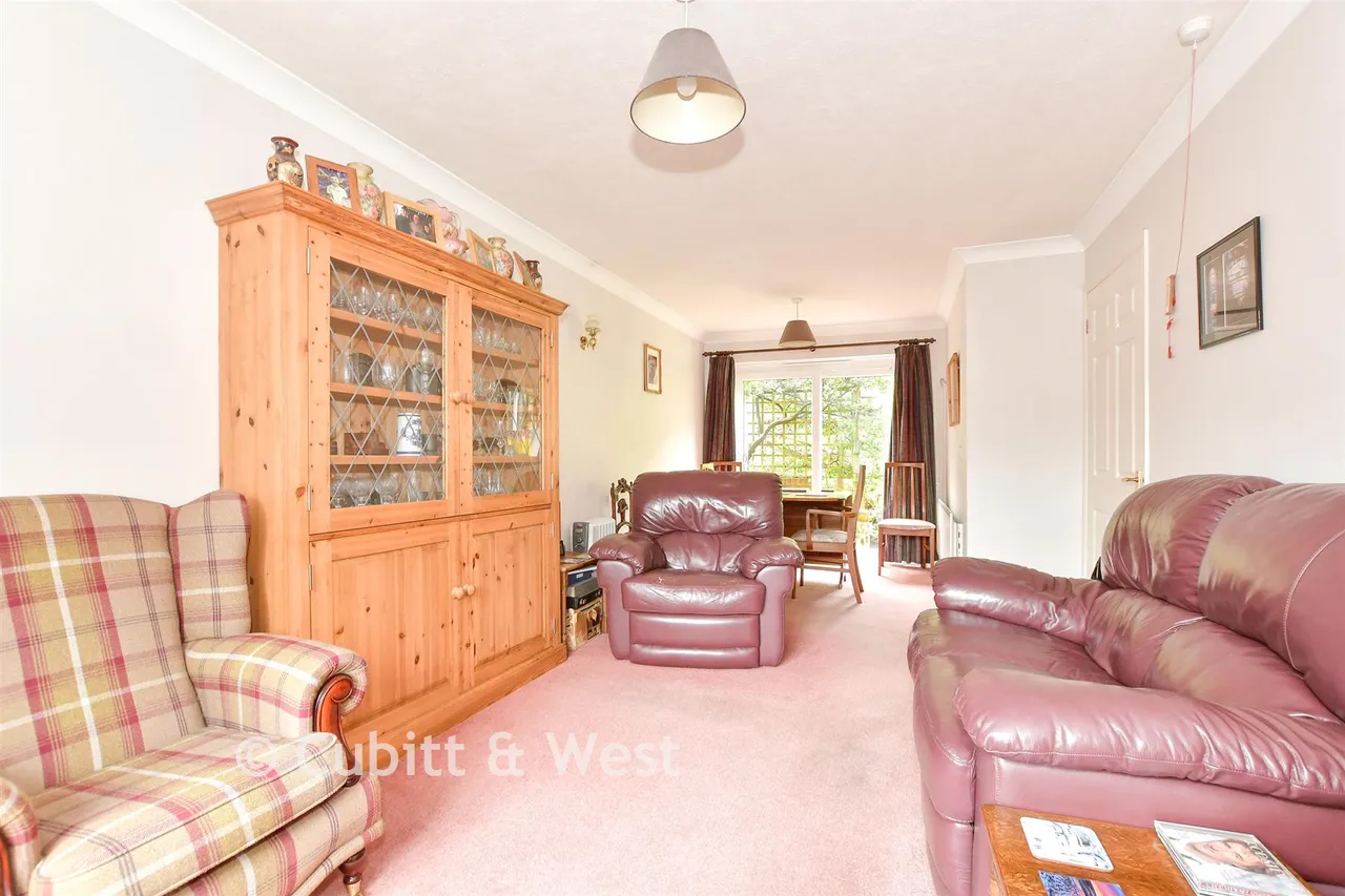 Elm Way, Heathfield, TN21, photo 3