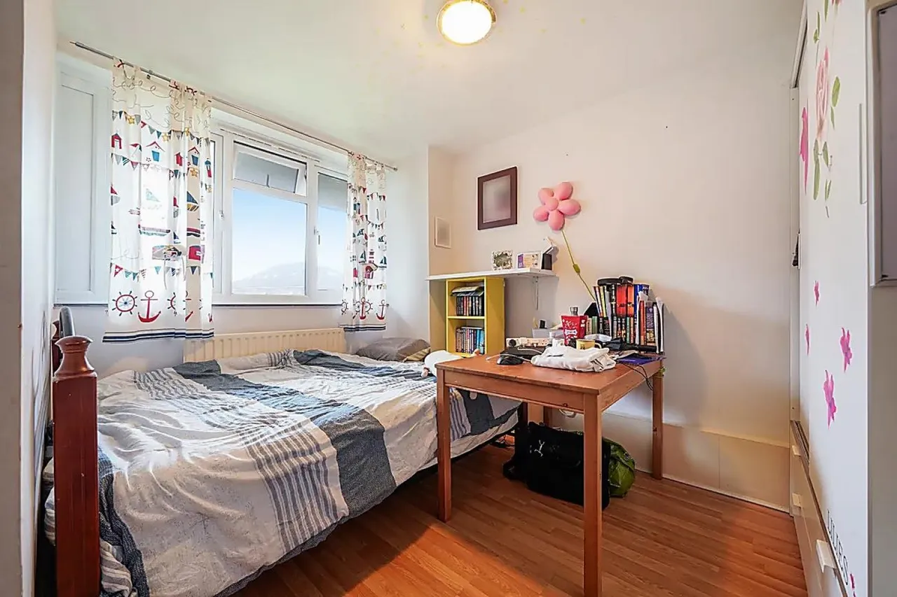 Sheephouse Way, New Malden, photo 6