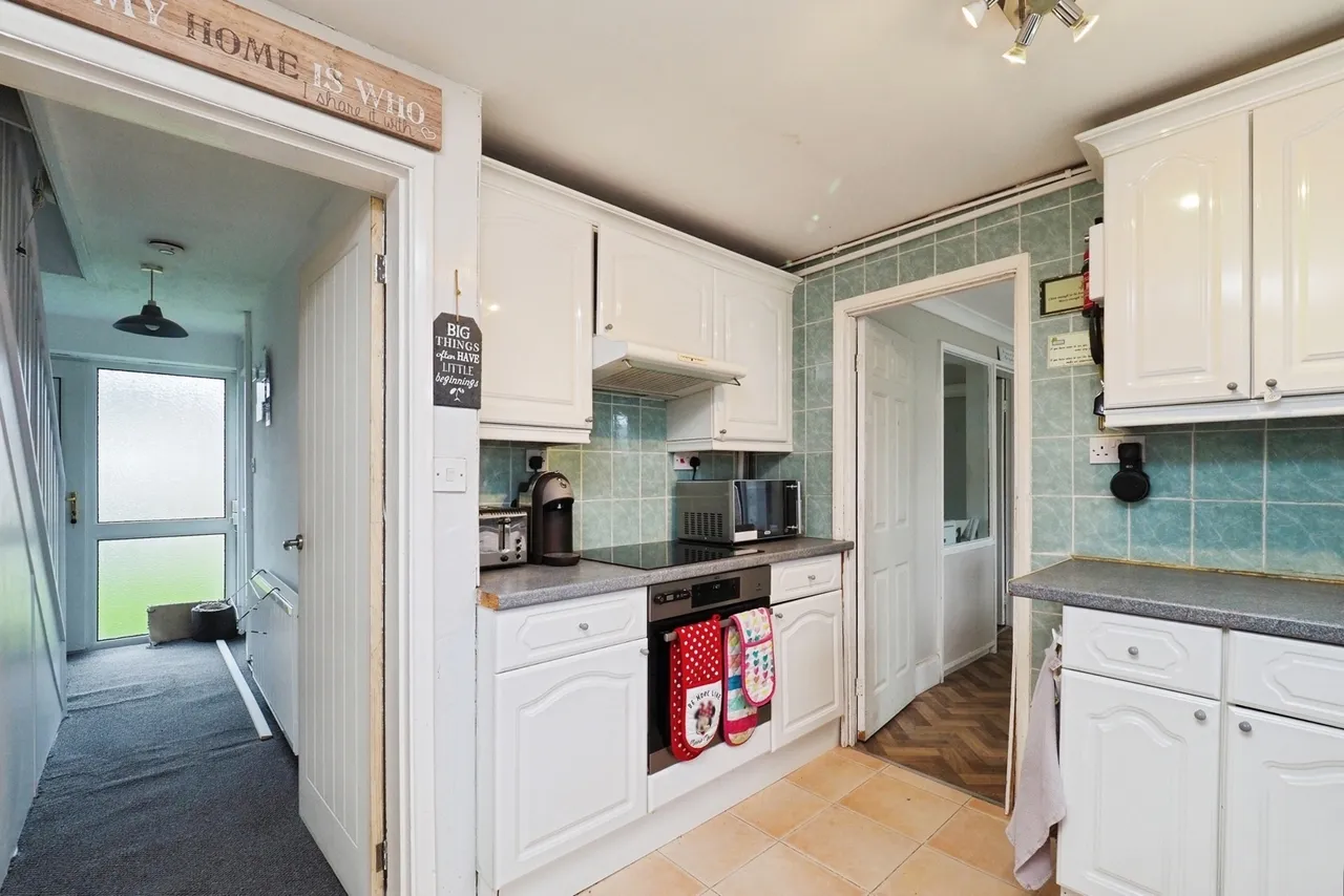 Babington Court, Beeston, Nottingham, Nottinghamshire, NG9, photo 2