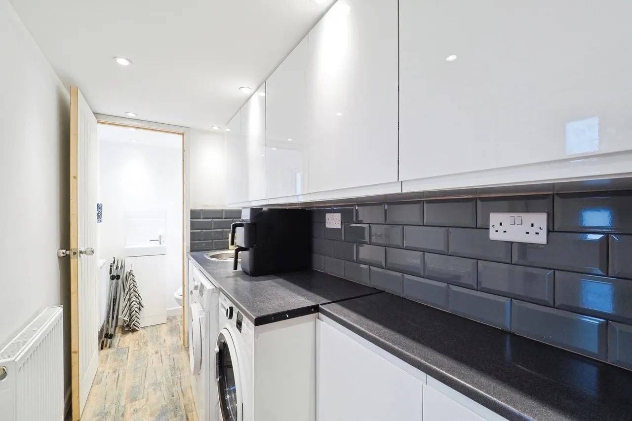 Babington Court, Beeston, Nottingham, Nottinghamshire, NG9, photo 7