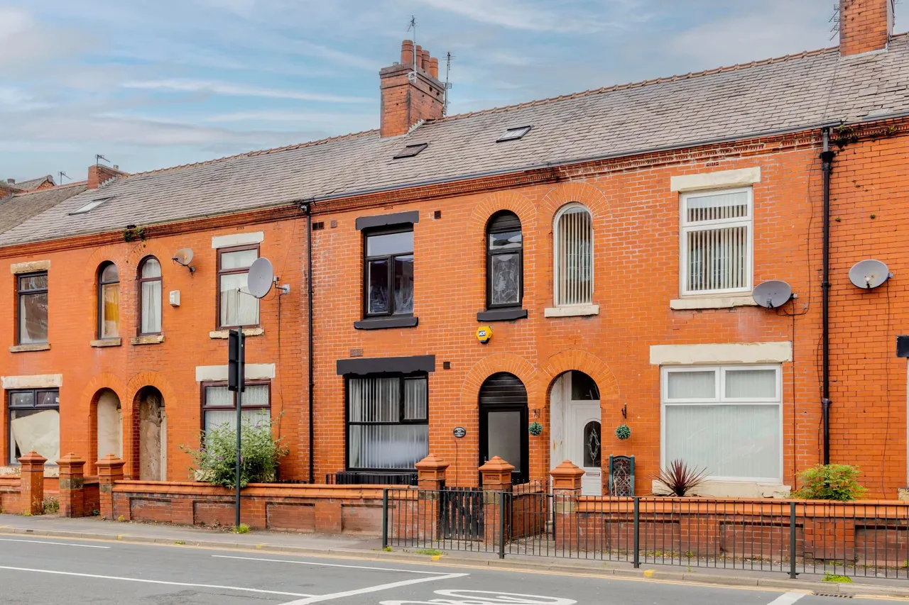 Oldham Road, Failsworth, M35, photo 11