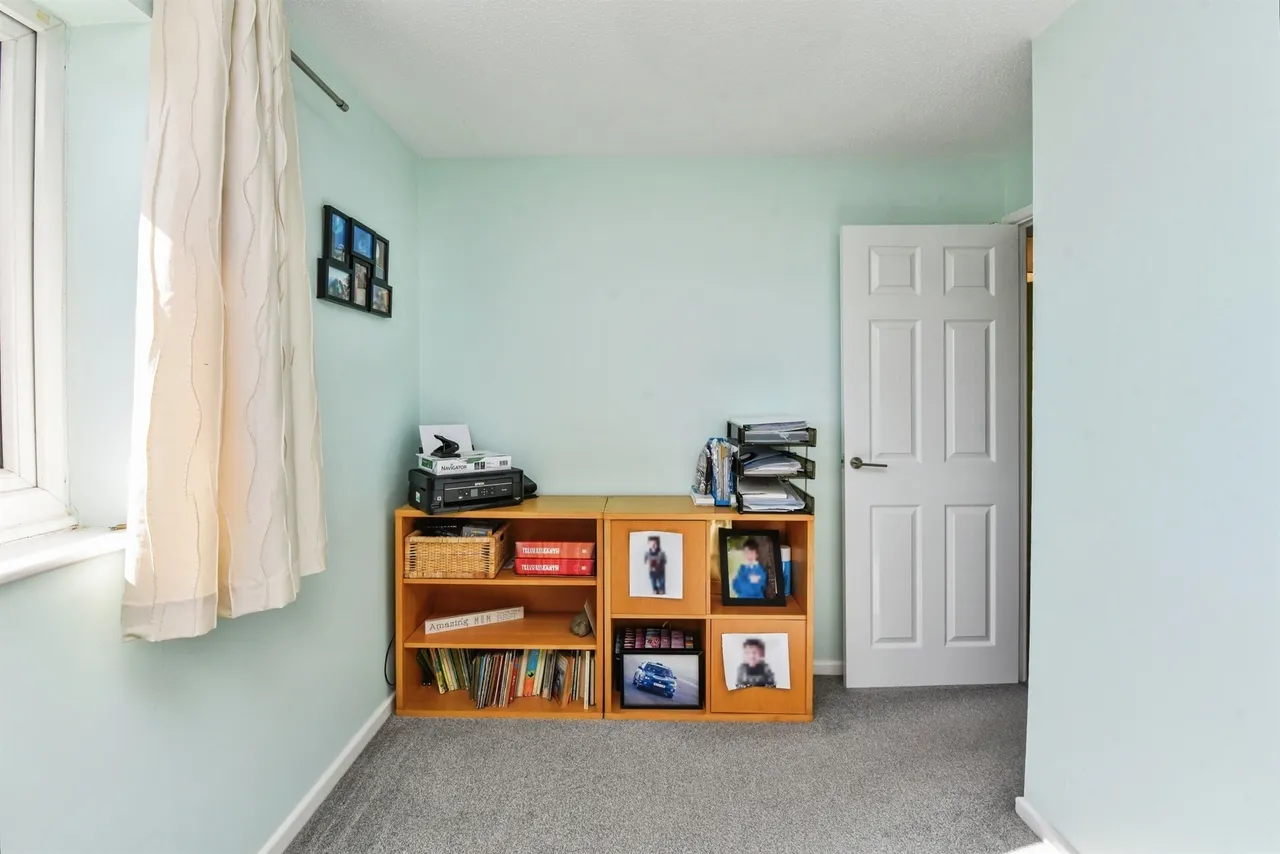 Nightingale Avenue, Frome, BA11, photo 15