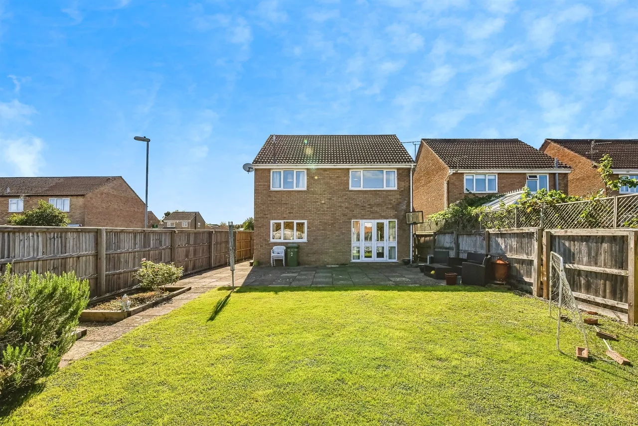 Nightingale Avenue, Frome, BA11, photo 18