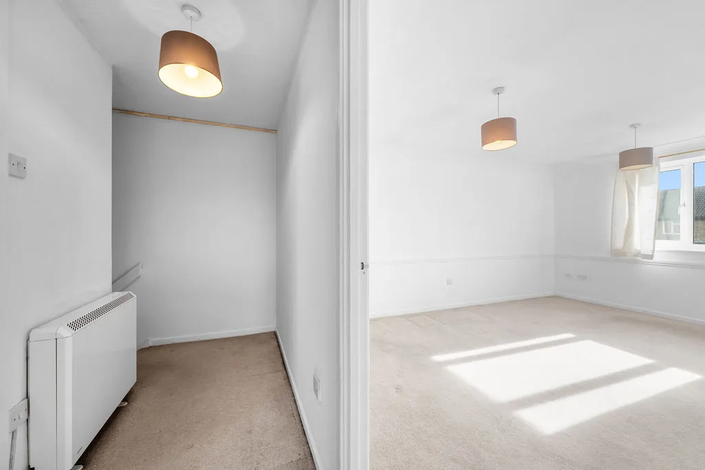 Cambridge Road, West Molesey KT8 2AX, photo 8