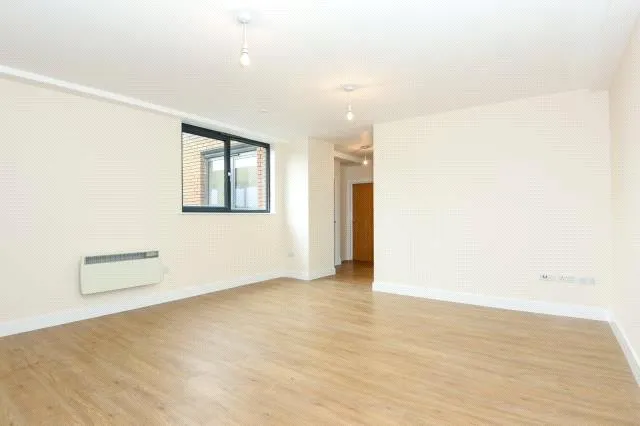 Cambridge Street, Aylesbury, HP20, photo 2
