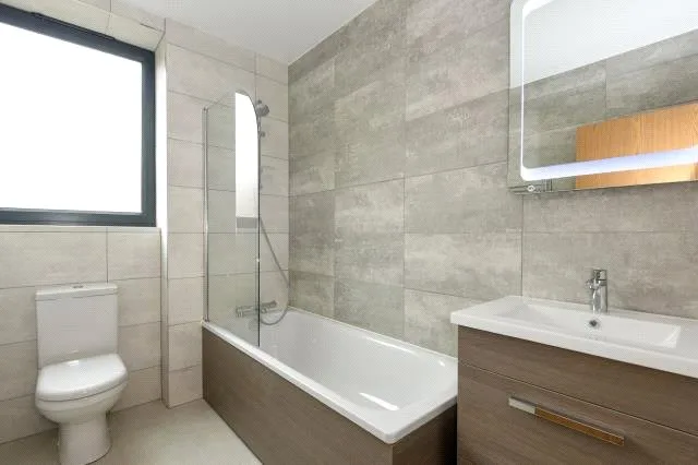2 bed flat to rent, Cambridge Street, Aylesbury, HP20
