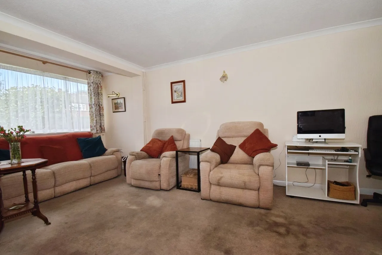 Blenheim Road, Birstall, LE4, photo 2