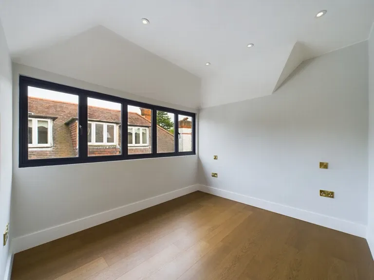 Brondesbury Park, Brondesbury Park, NW6 7AT, photo 15
