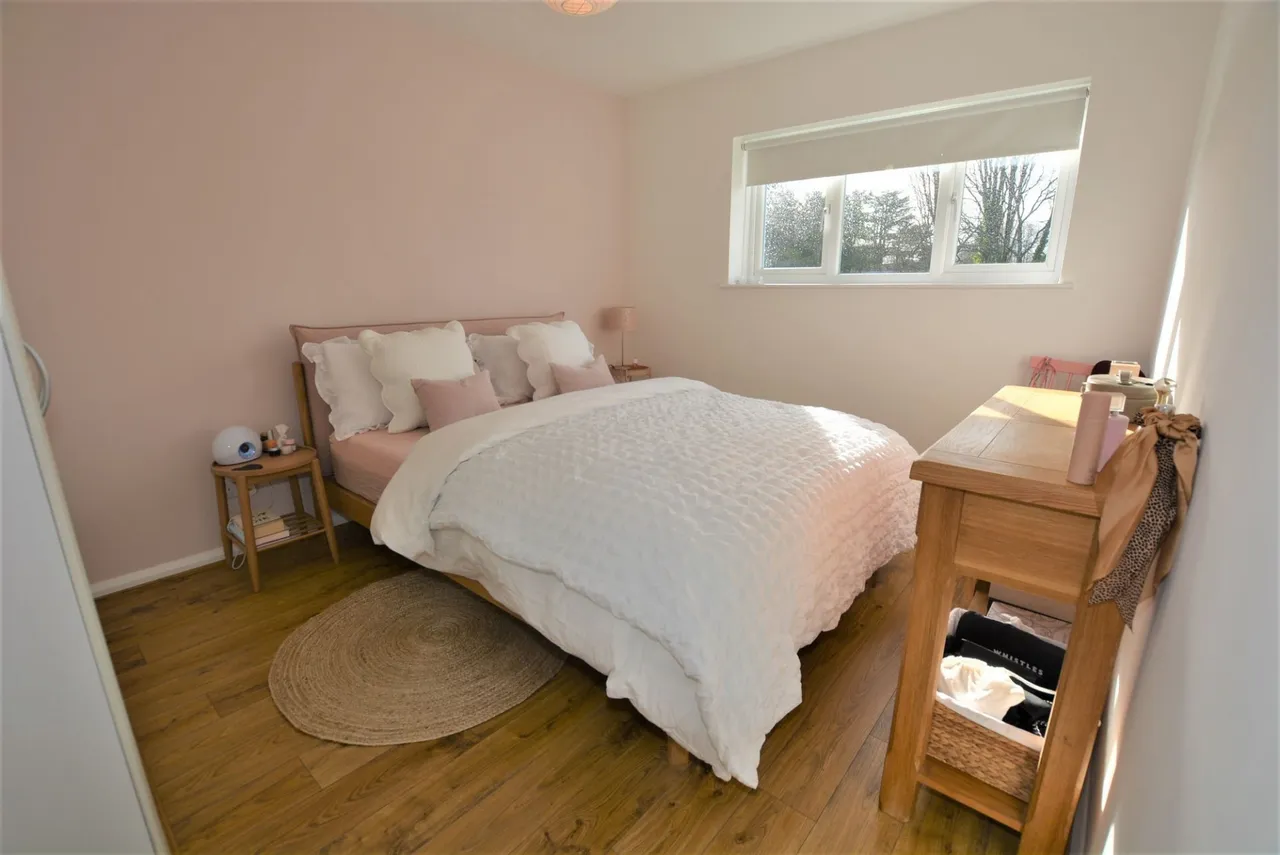 Grove Court, Beaconsfield, HP9, photo 7