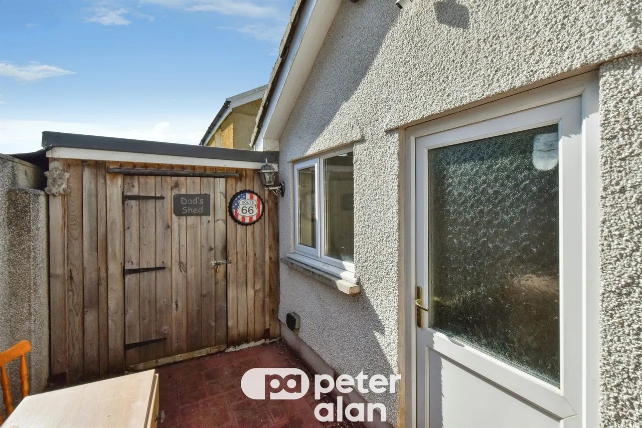 Cleighton Terrace, Neath, SA10, photo 4