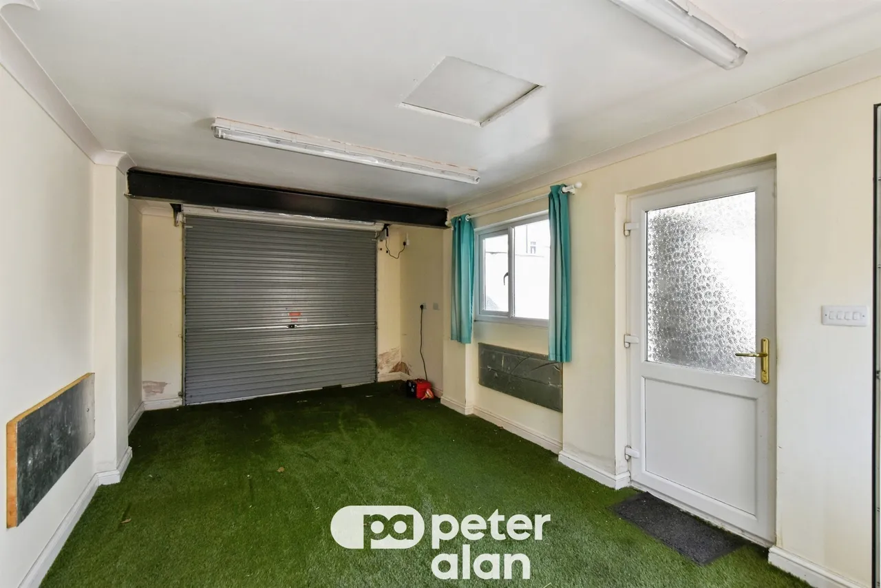 Cleighton Terrace, Neath, SA10, photo 5