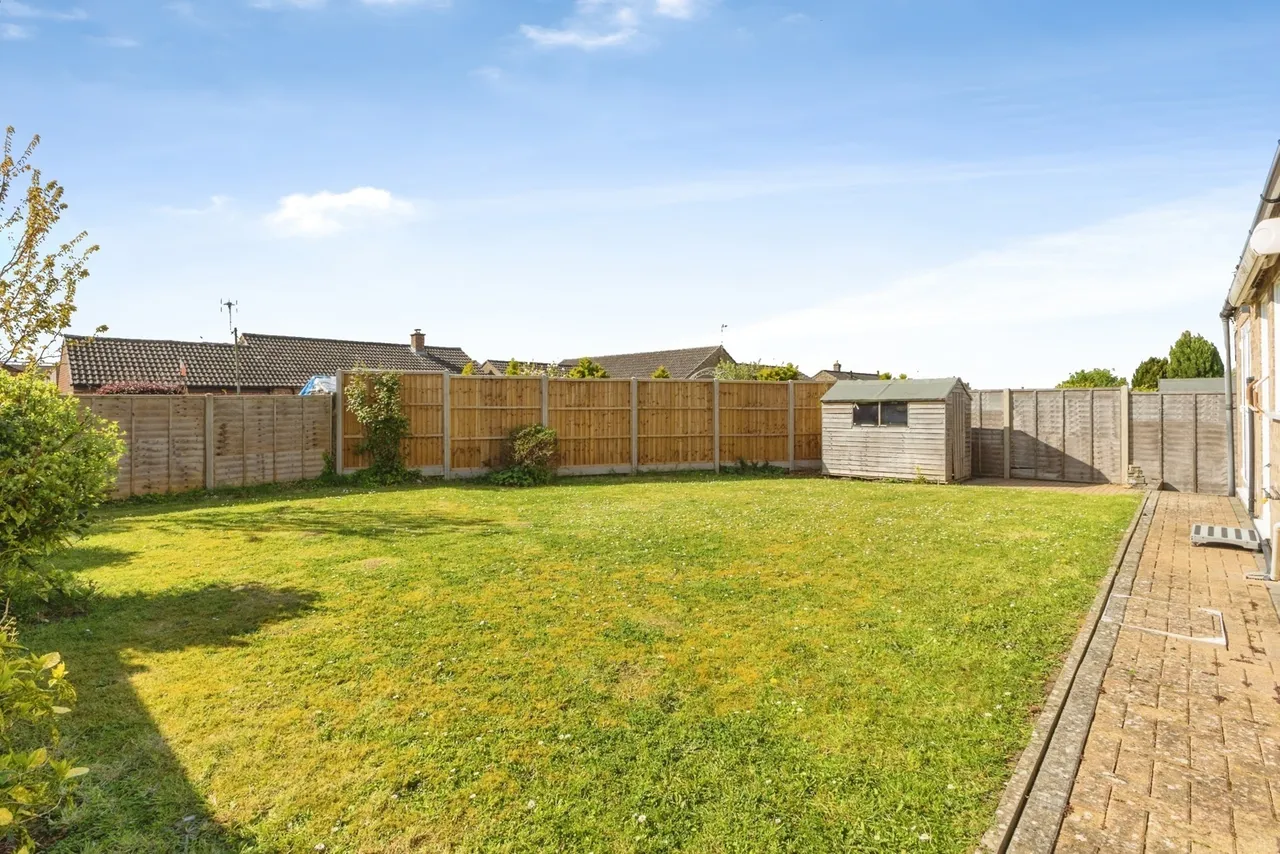 Lovell Gardens, Watton, Thetford, Norfolk, IP25, photo 2