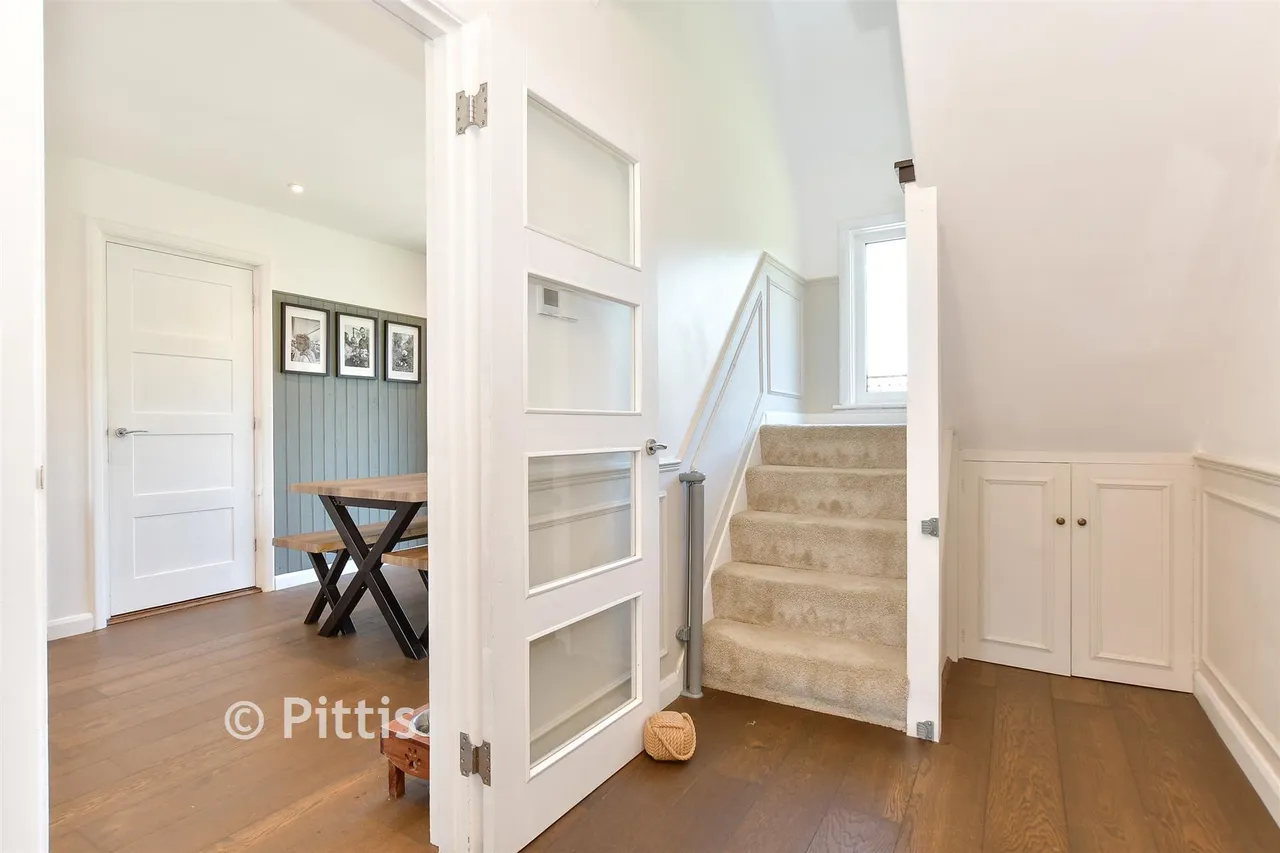 Pellhurst Road, Ryde, PO33, photo 9
