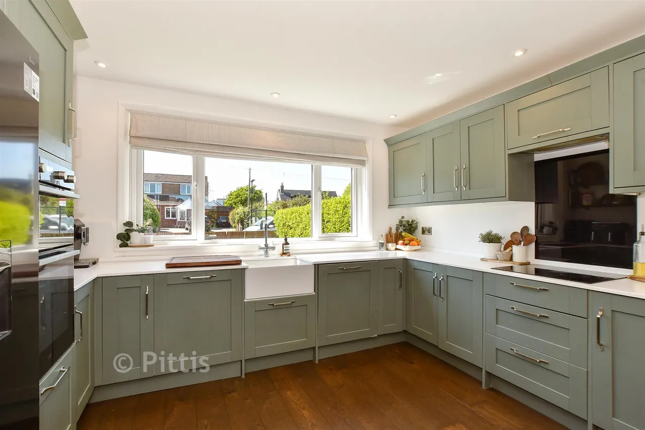Pellhurst Road, Ryde, PO33, photo 3