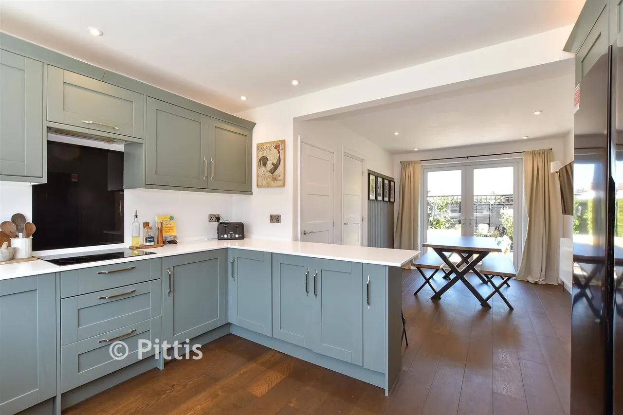 Pellhurst Road, Ryde, PO33, photo 4