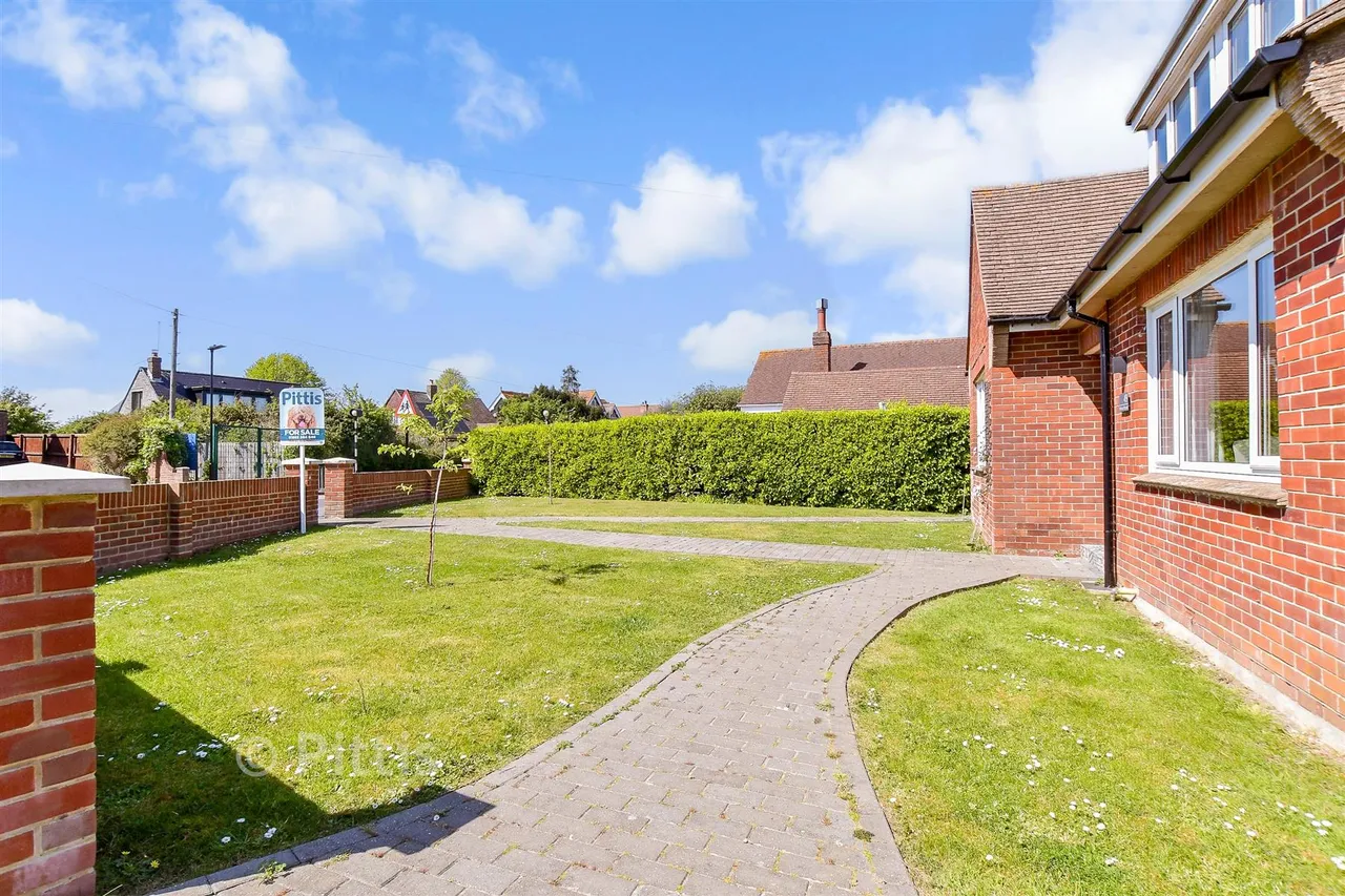 Pellhurst Road, Ryde, PO33, photo 18