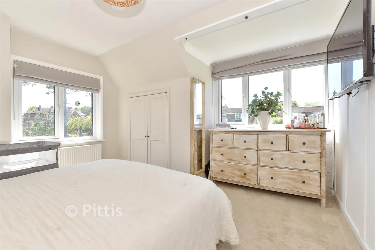 Pellhurst Road, Ryde, PO33, photo 15