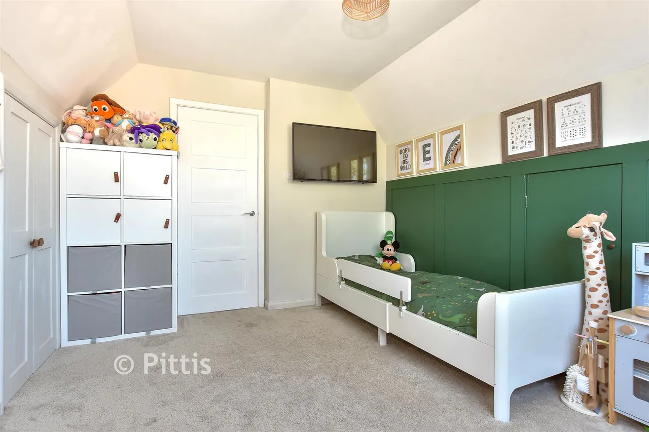 Pellhurst Road, Ryde, PO33, photo 12