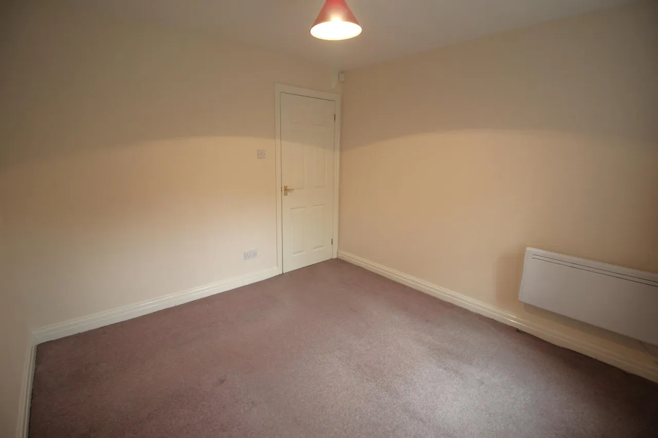 Carrbrook Drive, Royton, OL2, photo 8