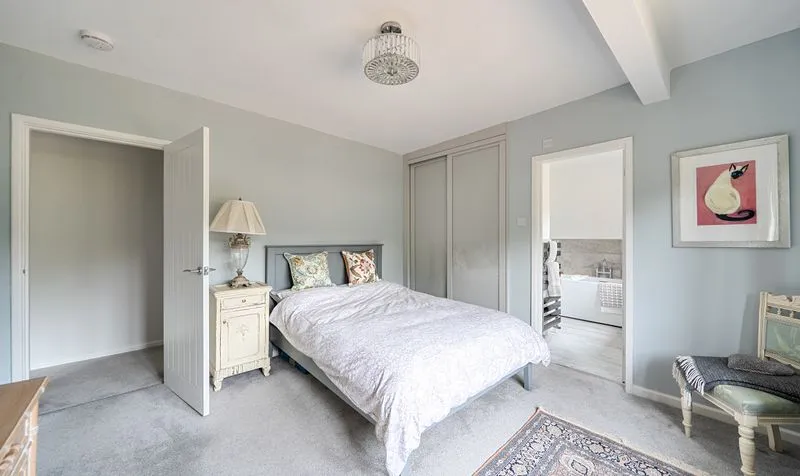Cunliffe Close, Headley, KT18, photo 10