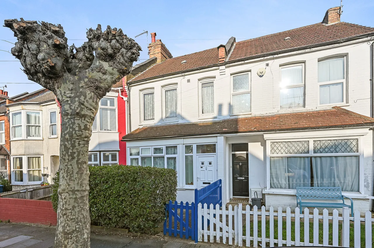 3 bed house for sale, Bowen Road, West Harrow, HA1
