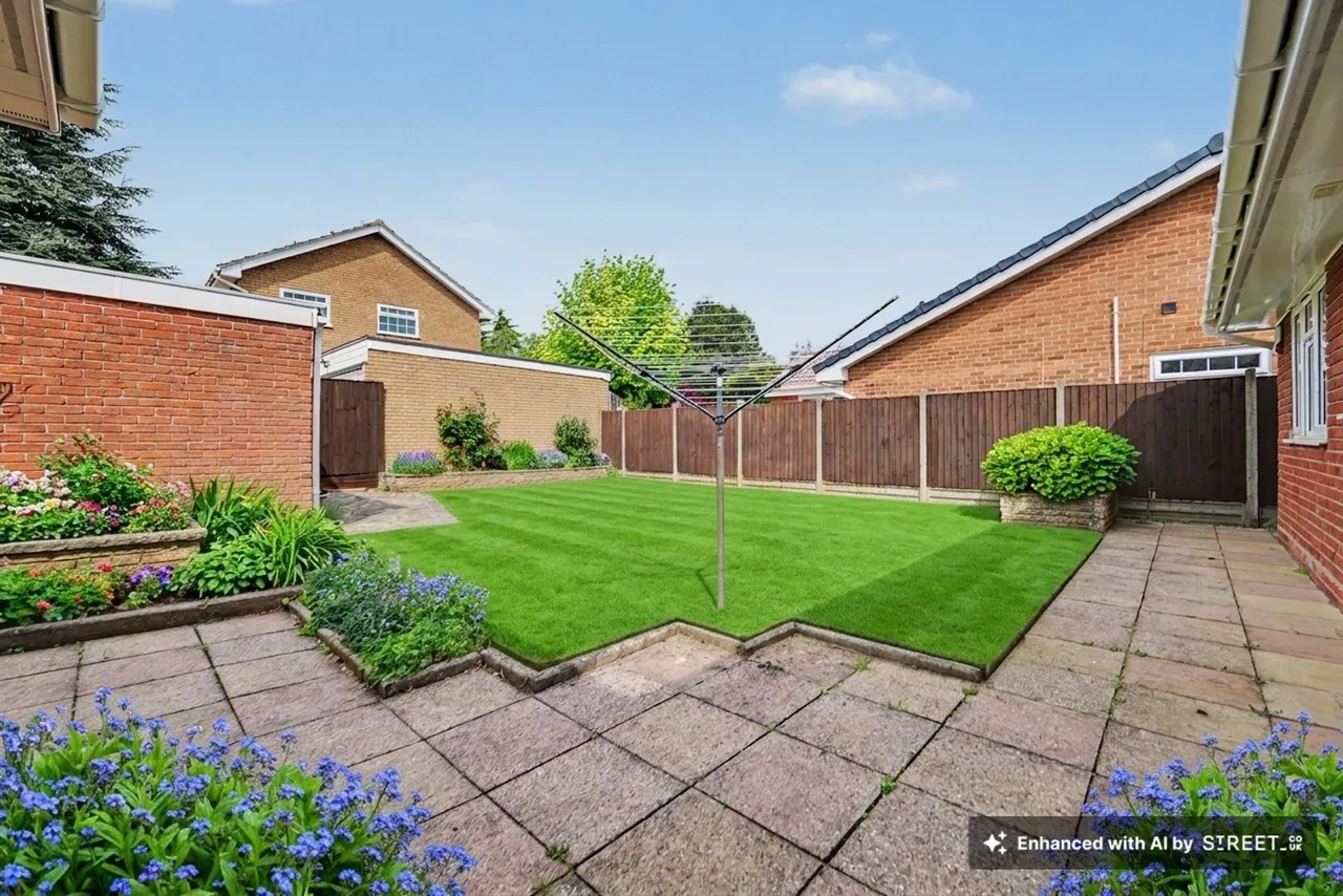 The Yews, Oadby, LE2, photo 23