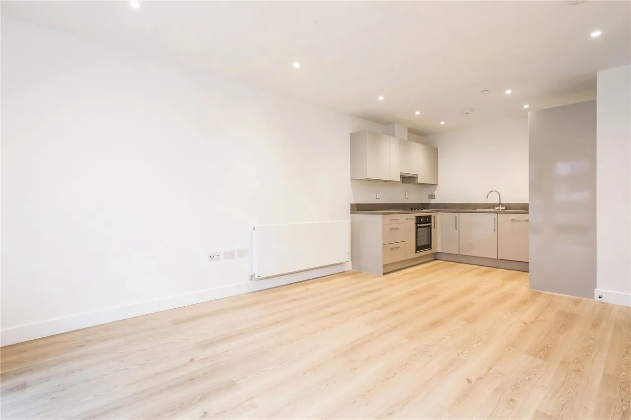 Flambard Way, Godalming, GU7, photo 2