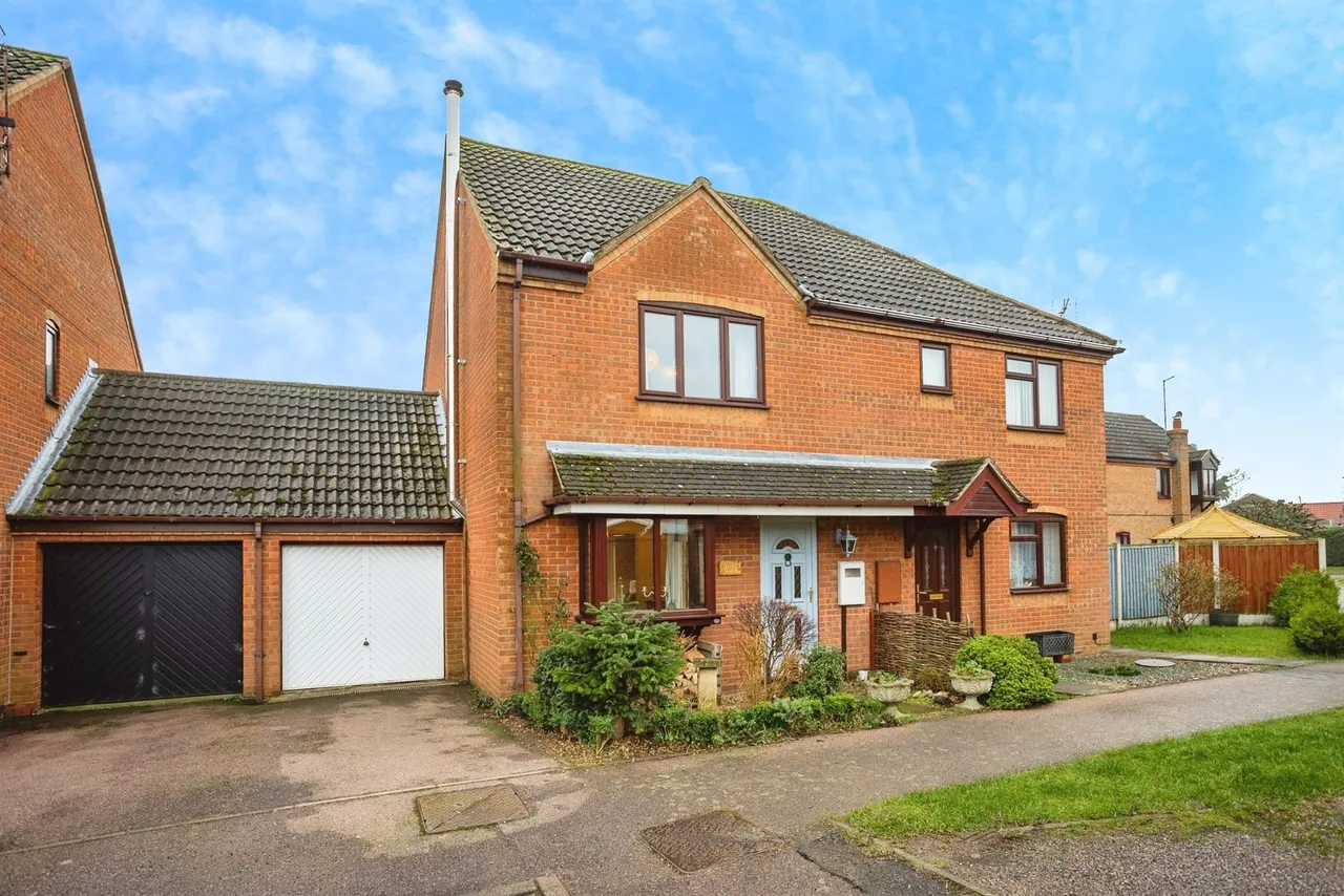 3 bed house for sale, Churchfields Road, Sleaford, NG34