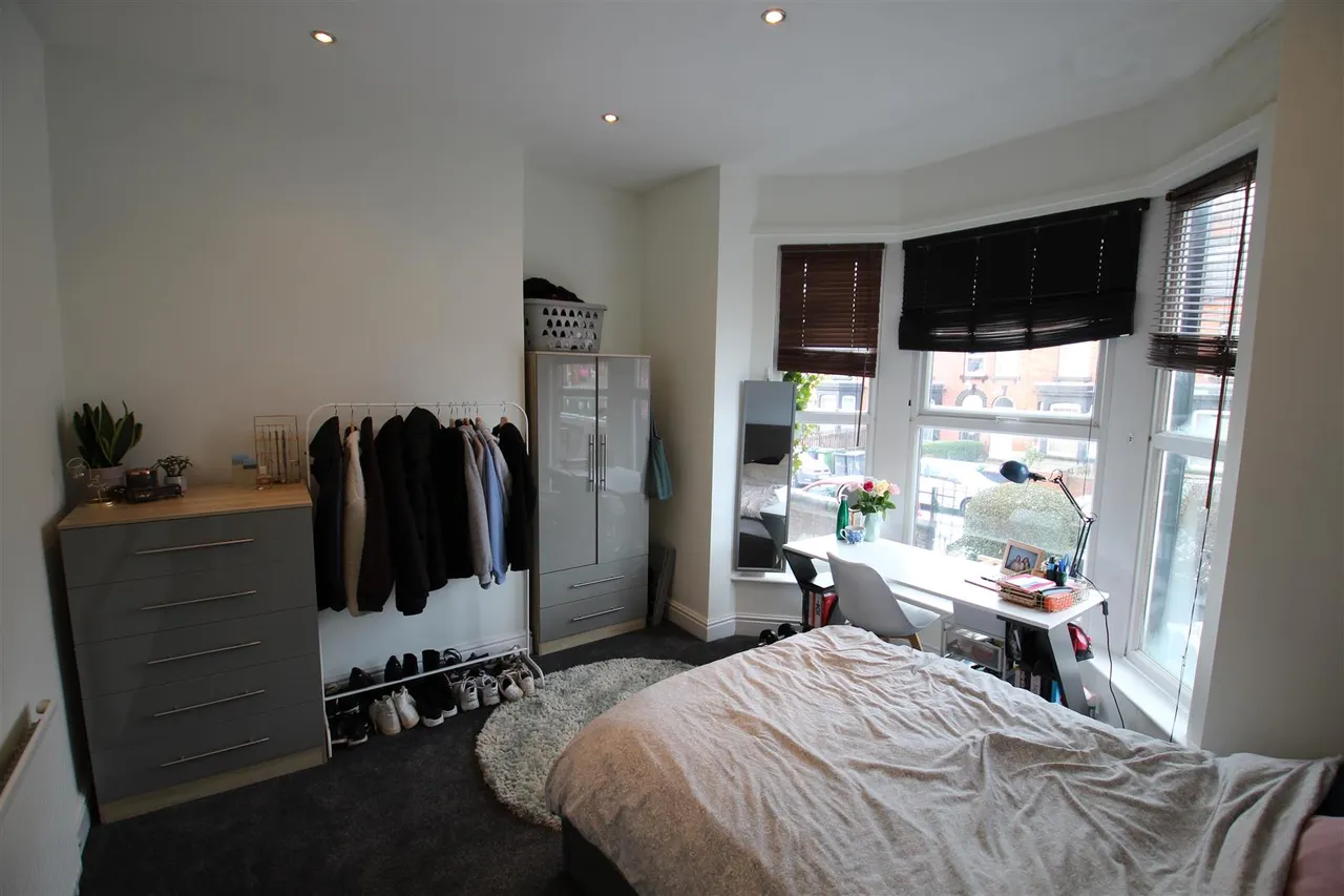 Regent Terrace, Hyde Park, LS6, photo 9