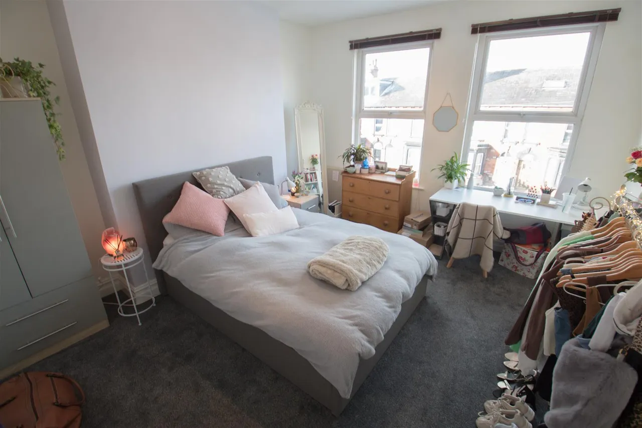 Regent Terrace, Hyde Park, LS6, photo 6