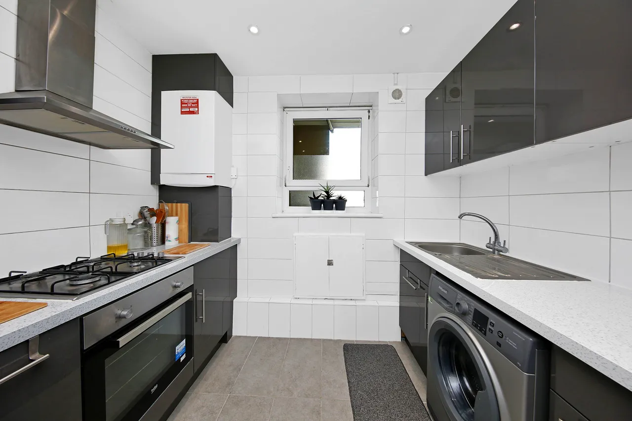 38 Bredel House, St Pauls Way, London, photo 5